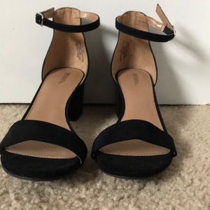 Black velvet heels
